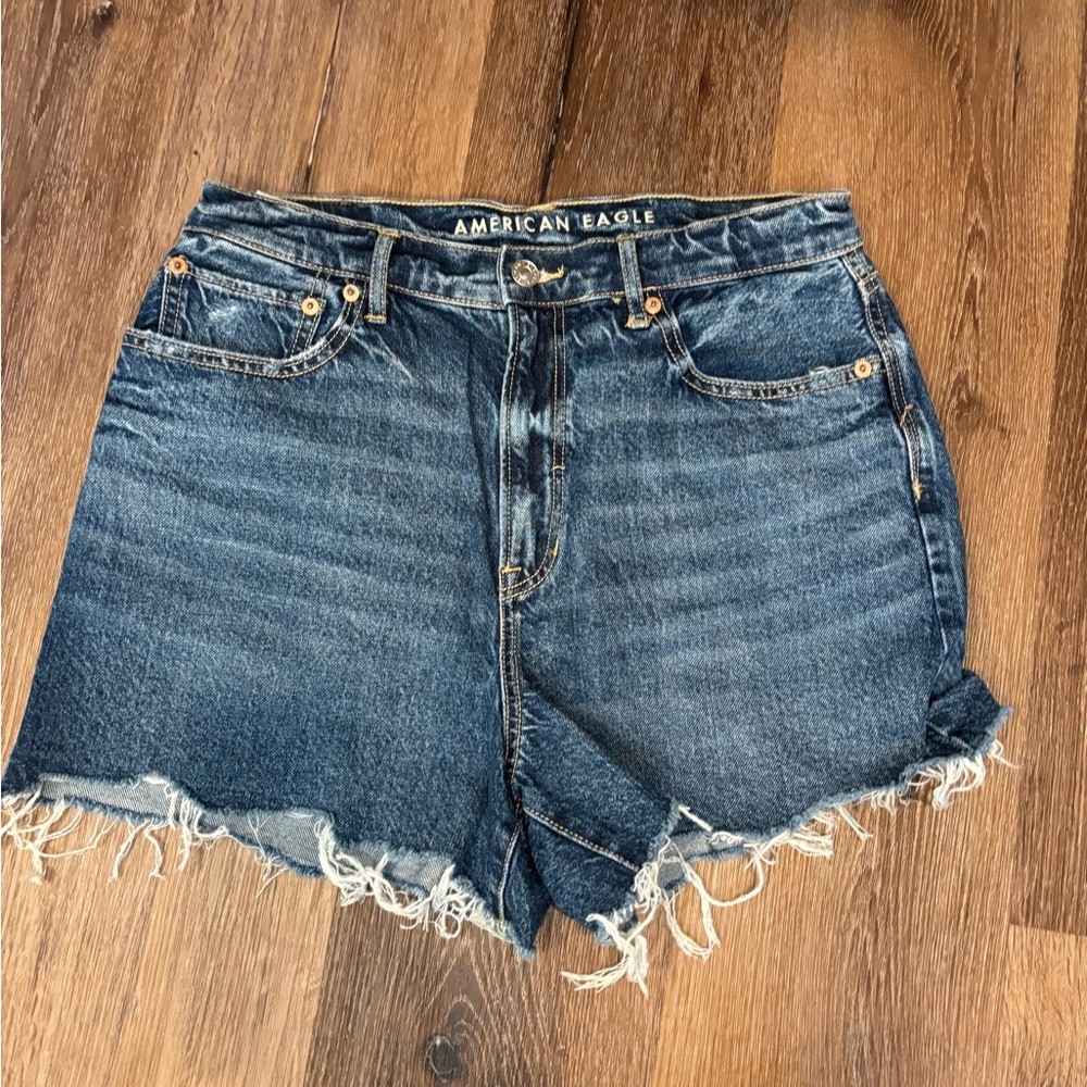 SOLD American Eagle Hi rise Jean shorts size 10 - Picture 1 of 3